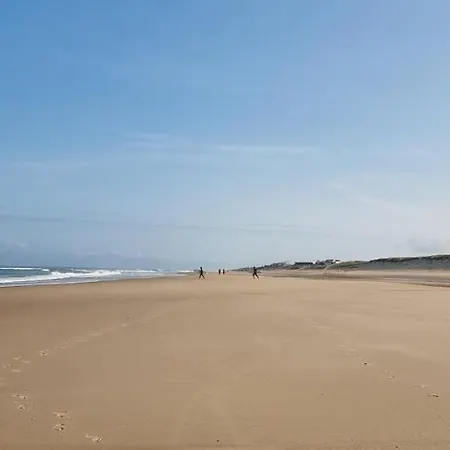 Lacanau, Bleu Marine, 2e Etage, Exceptionnels Car Balcon Face Et Vue Ocean Avec Piscine ! Et Avec Parking Reserve דירה לאקאנו