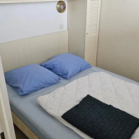 Lacanau, Bleu Marine, 2e Etage, Exceptionnels Car Balcon Face Et Vue Ocean Avec Piscine ! Et Avec Parking Reserve Lacanau